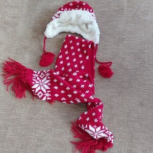 Aeropostale Hat and Scarf Set